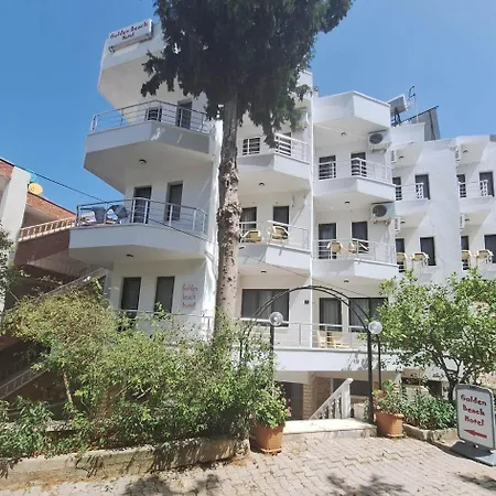 Hotel Golden Beach 3*