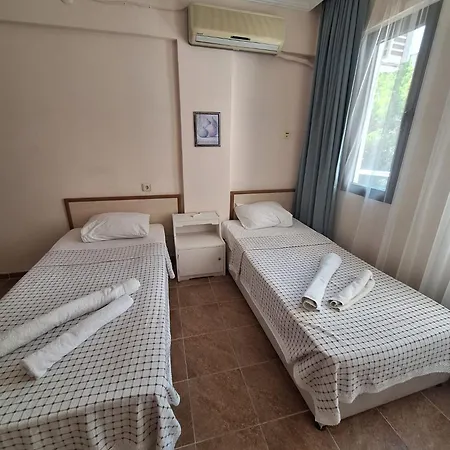 Golden Beach Hotel
